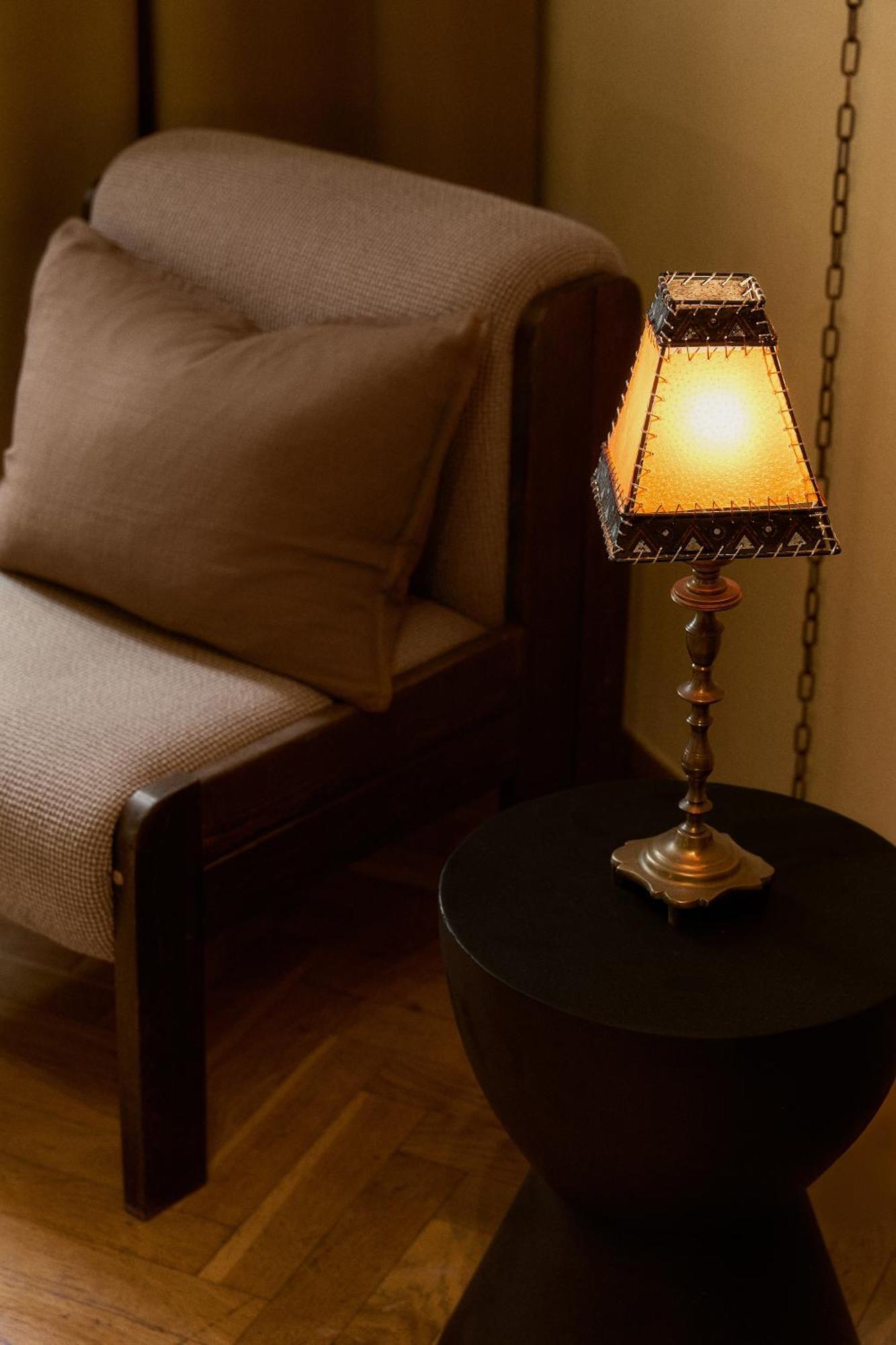 Spires And Spirits Old Town Boutique Apartment