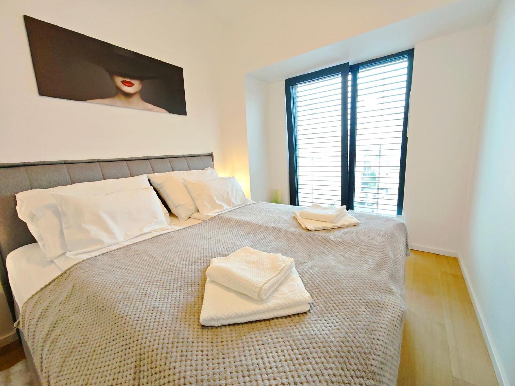 Tusarova Comfort Apartment, Center, Parking! * Prague