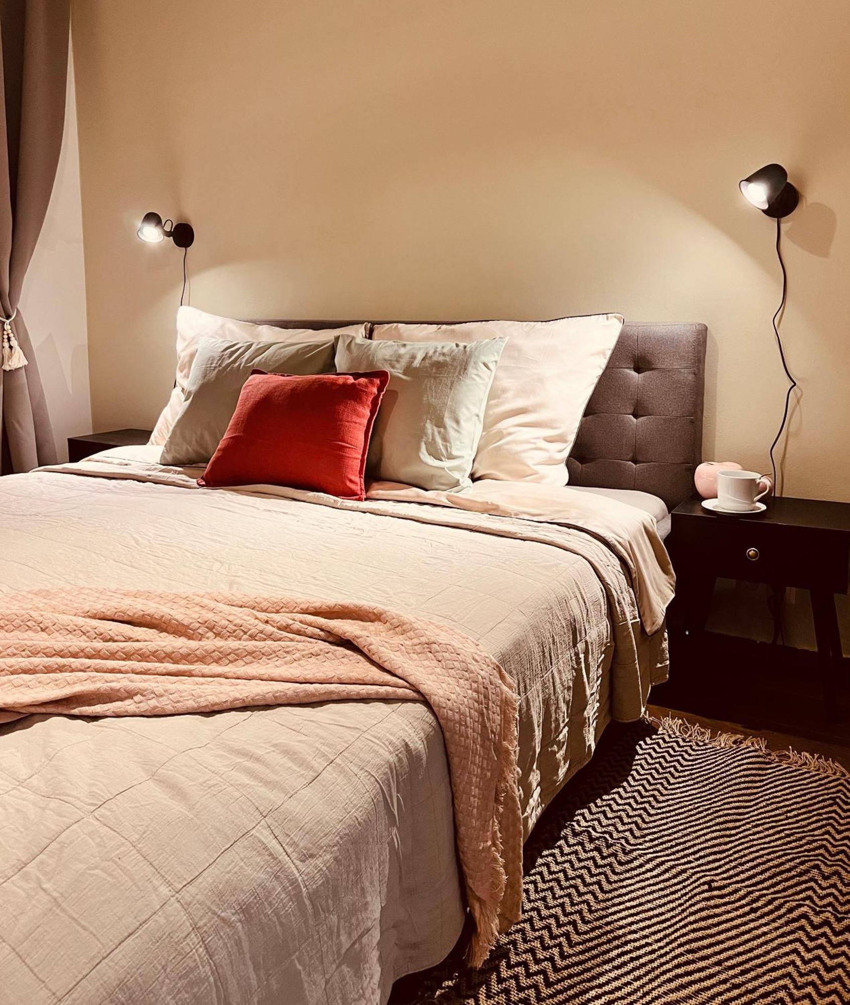 Quiet And Cozy By The Walls Of Vysehrad Apartment Prague