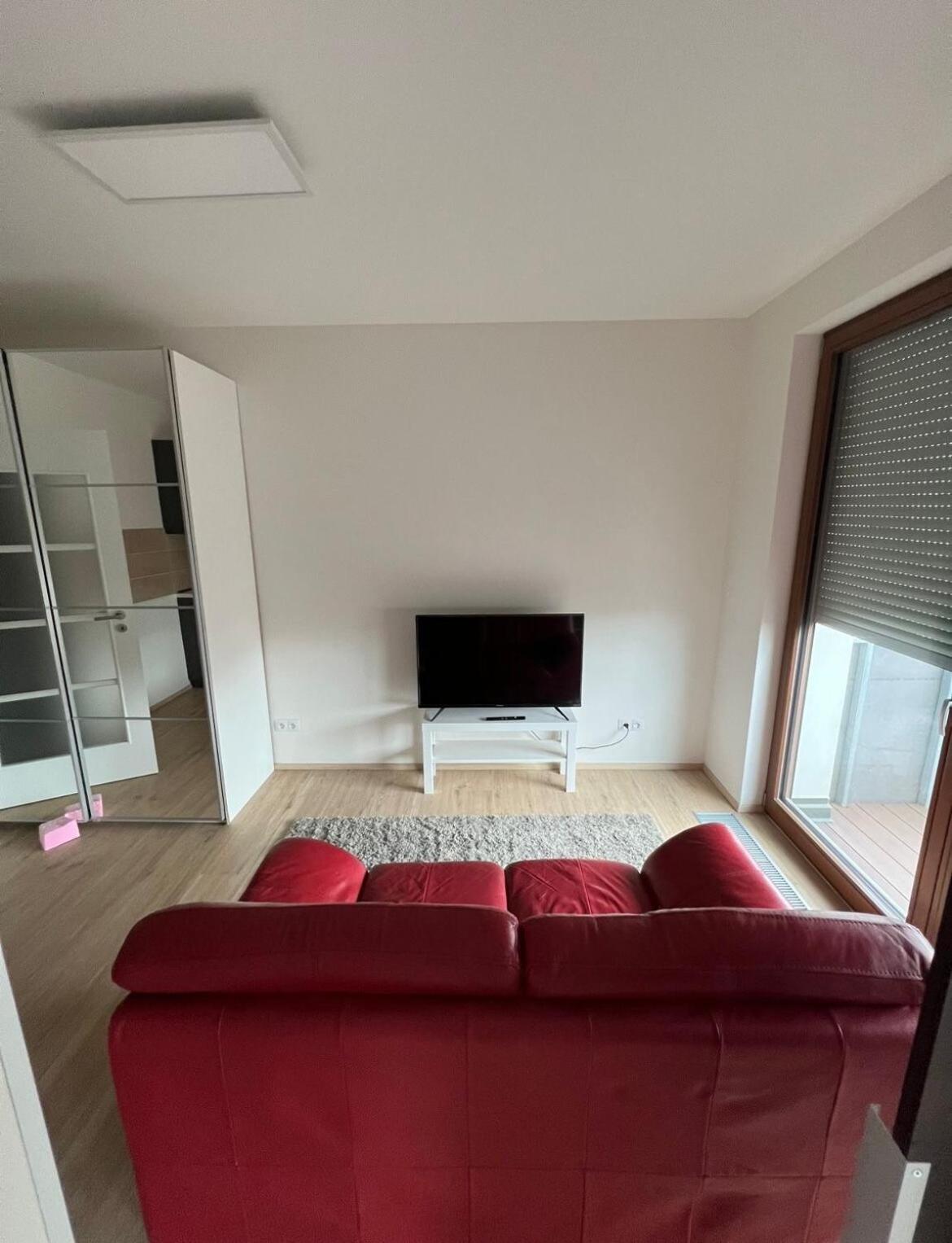 Apartment Bright & Cosy 1-bedroom With Balcony *