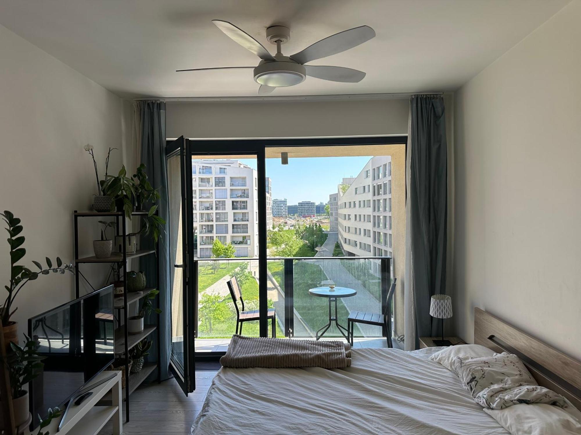 Apartment Cozy Near Centre Prague