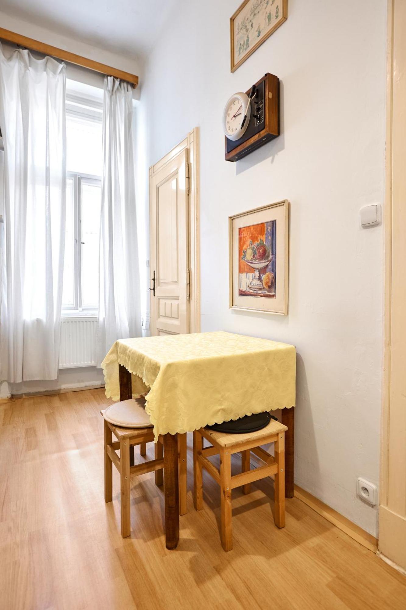 Old Town & Parking Assistance Hospedagem domiciliar *