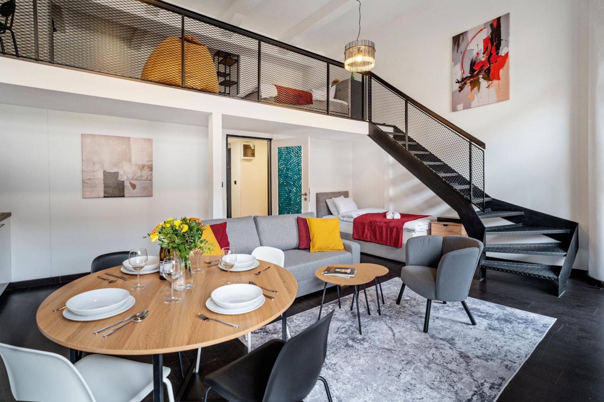 Loft Spacious In Apartment *