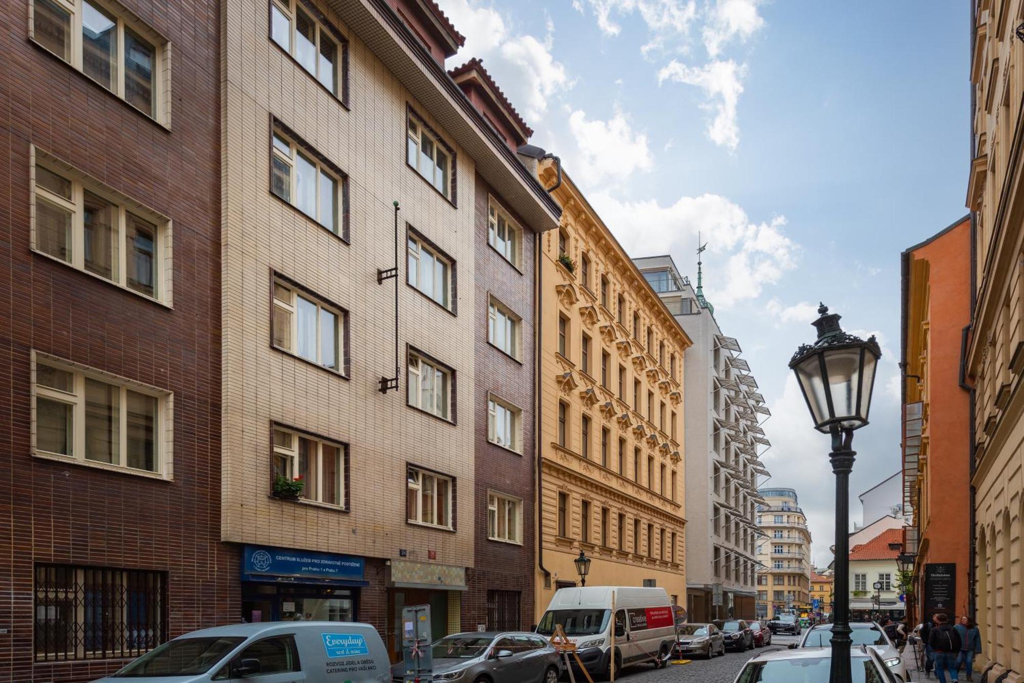 Lighthouse Apartment Prague