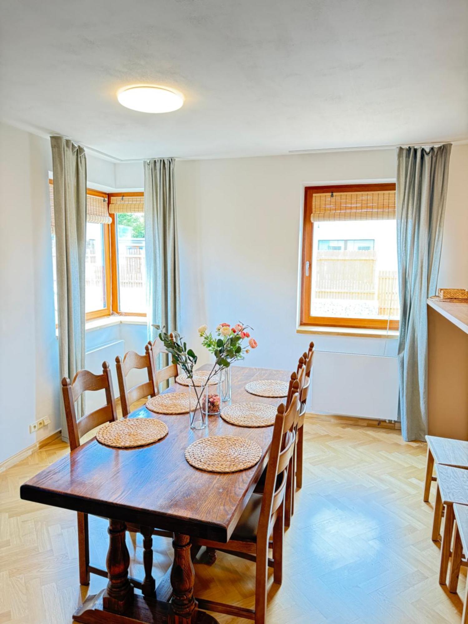 Familyvilla, New 4 Luxury Big Apartments, Parking Apartamento