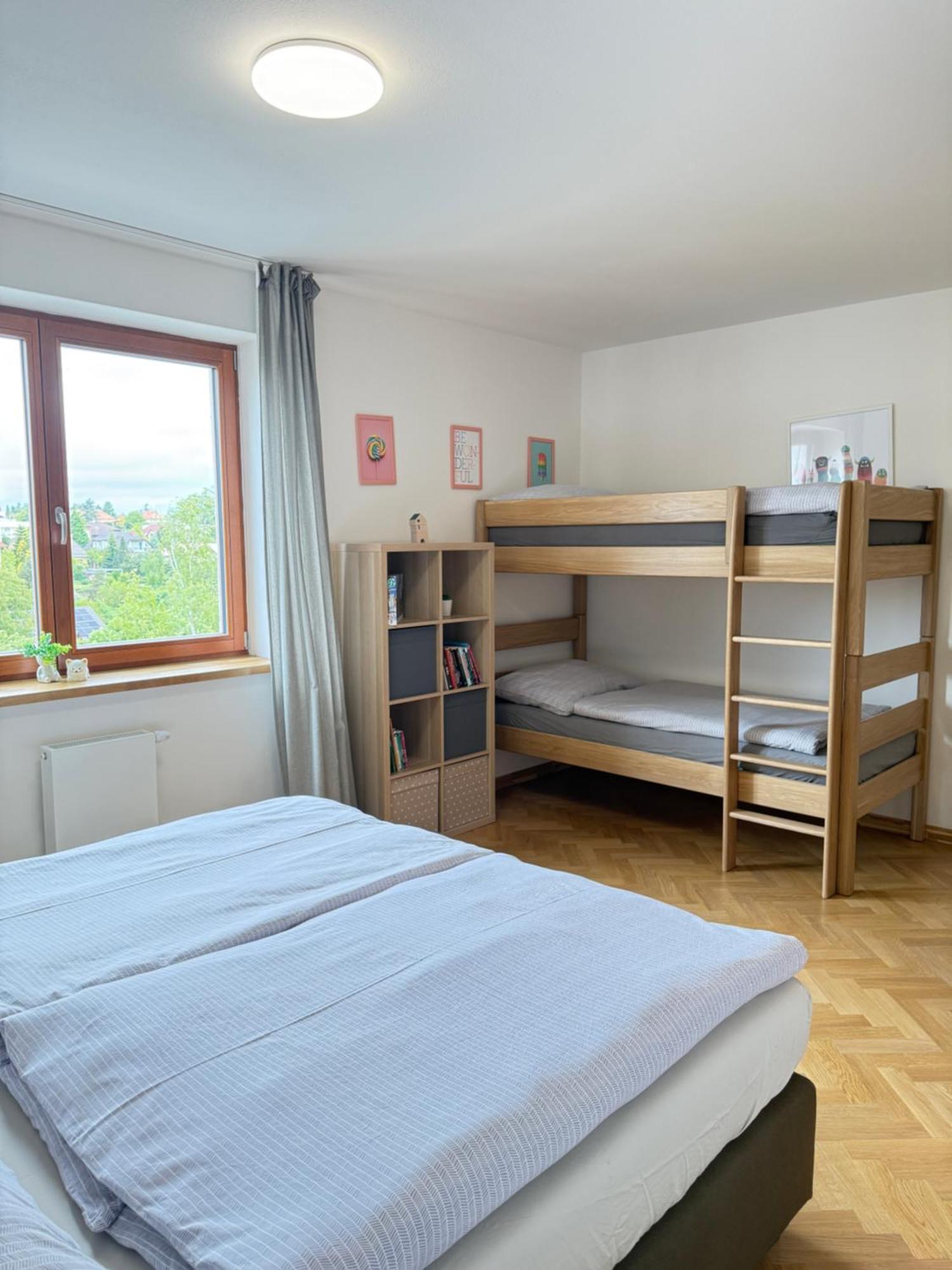 Familyvilla, New 4 Luxury Big Apartments, Parking Appartement