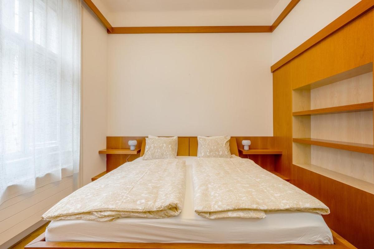 Apartment Bright Oldtown 2bdr *