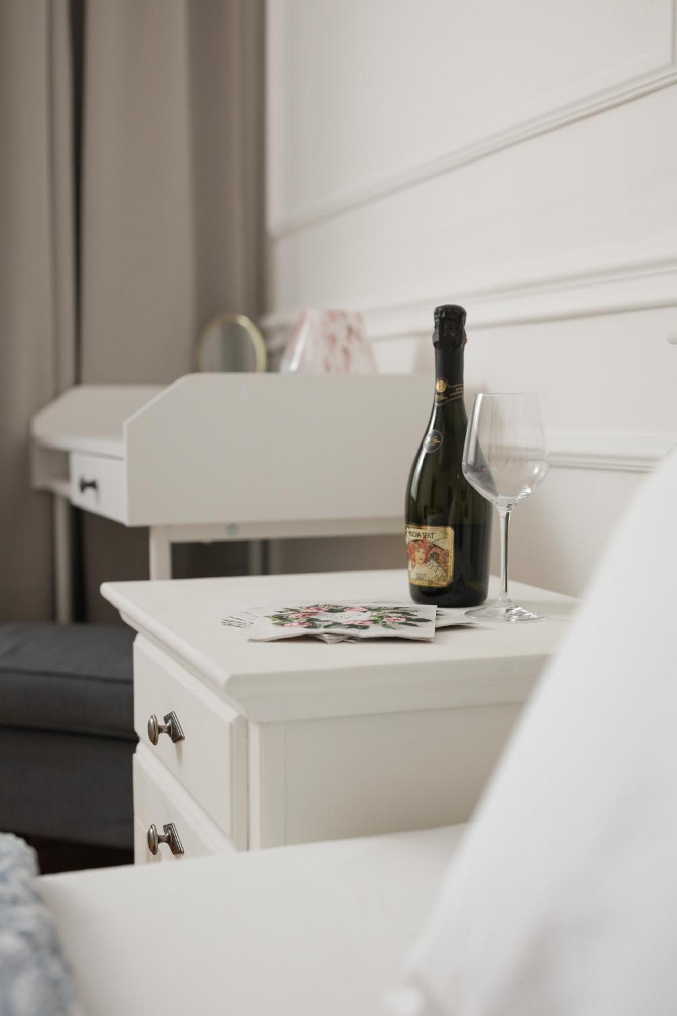 Airstay : Deluxe Old Town *