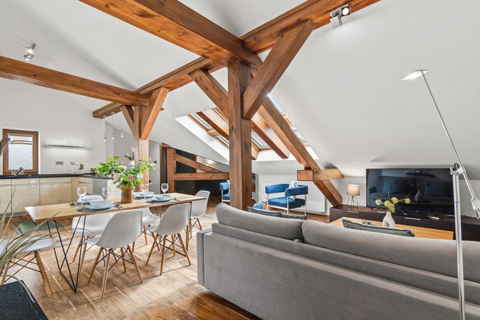 Days - Spacious 117m2 Attic Retreat W Ac - Near Old Town Sq Prag