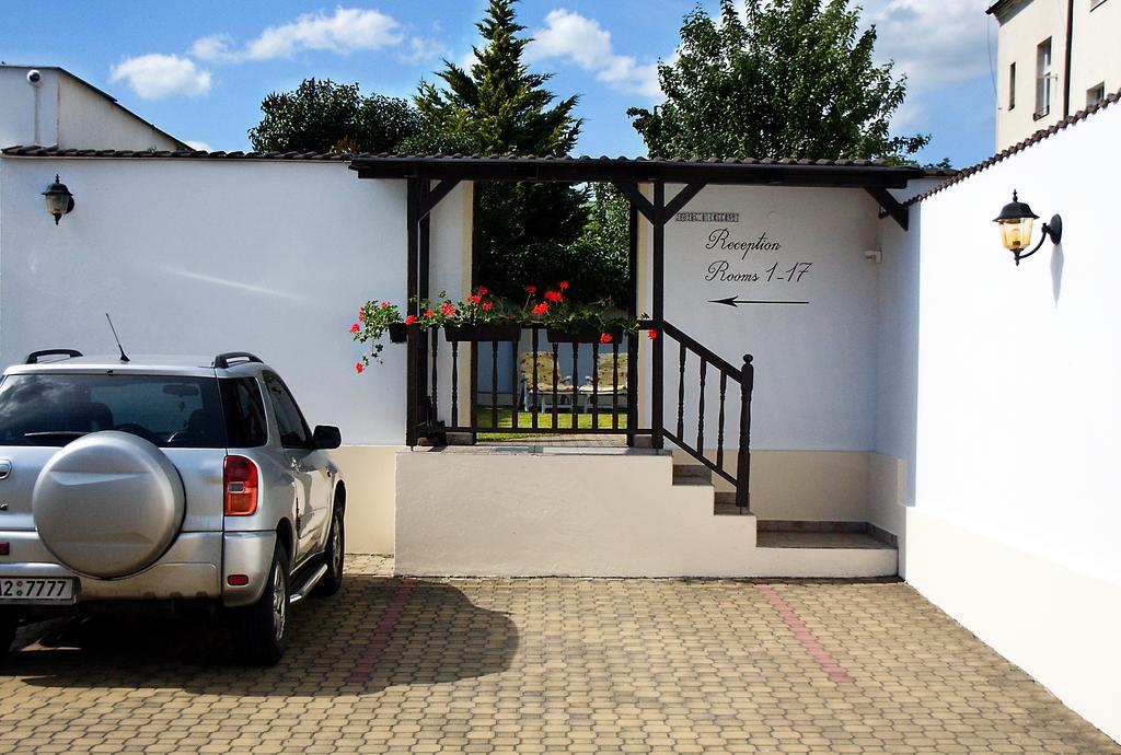 Hotel Excellent 3*