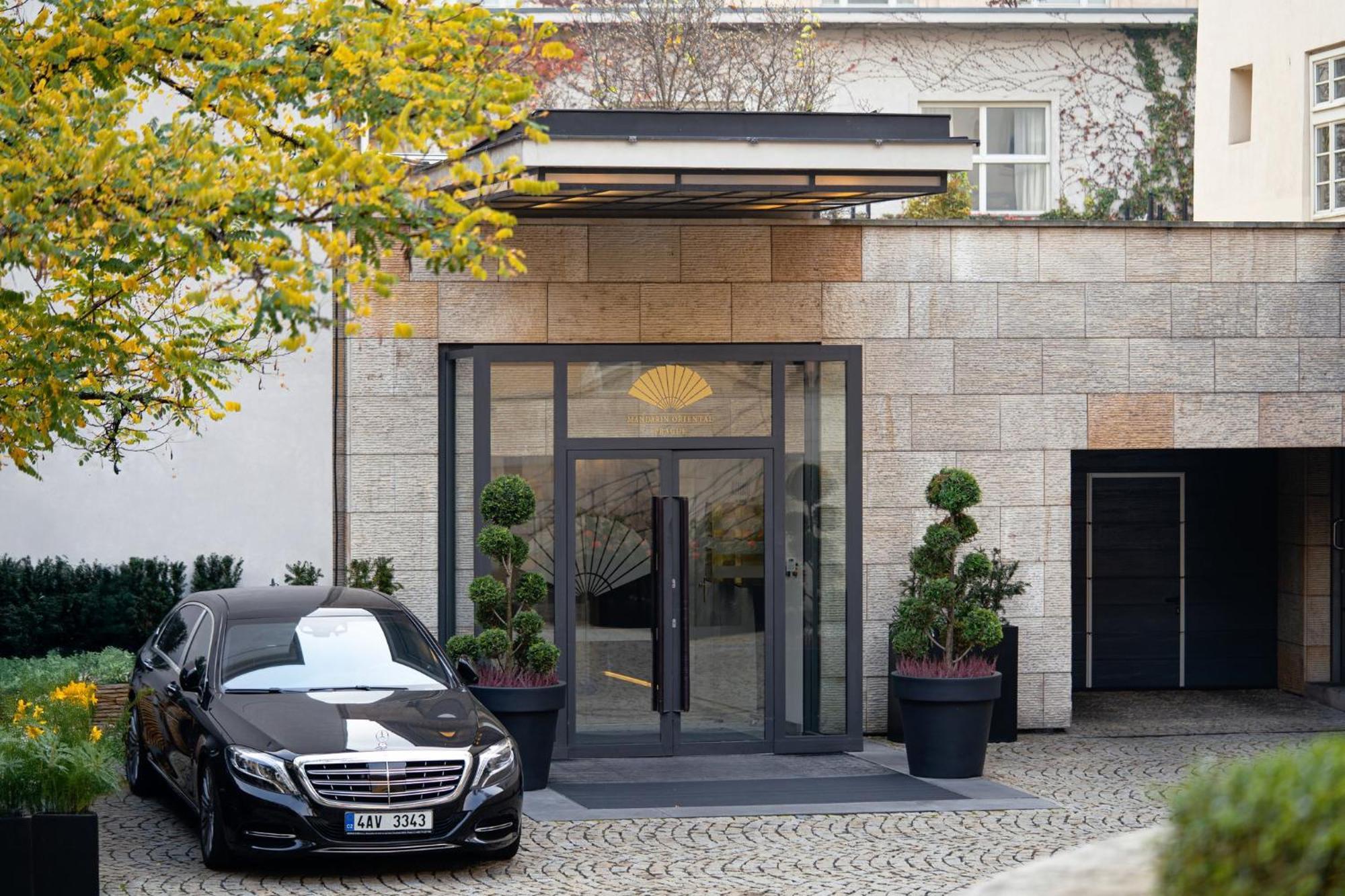 Mandarin Oriental, Otel