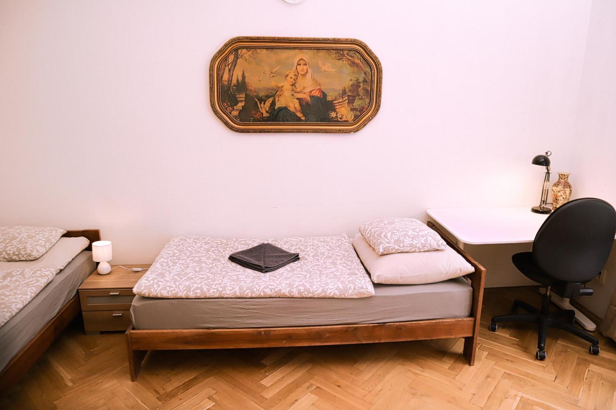 At The Blue Lion & Parking Assistance Apartamento *