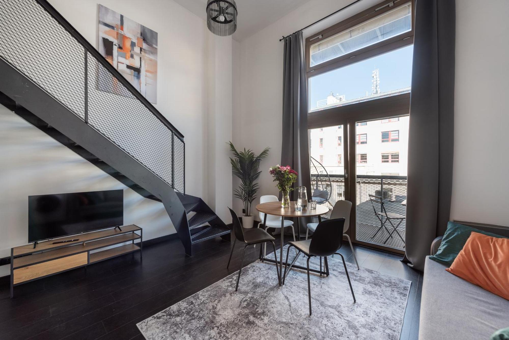 Loft Spacious In Prague