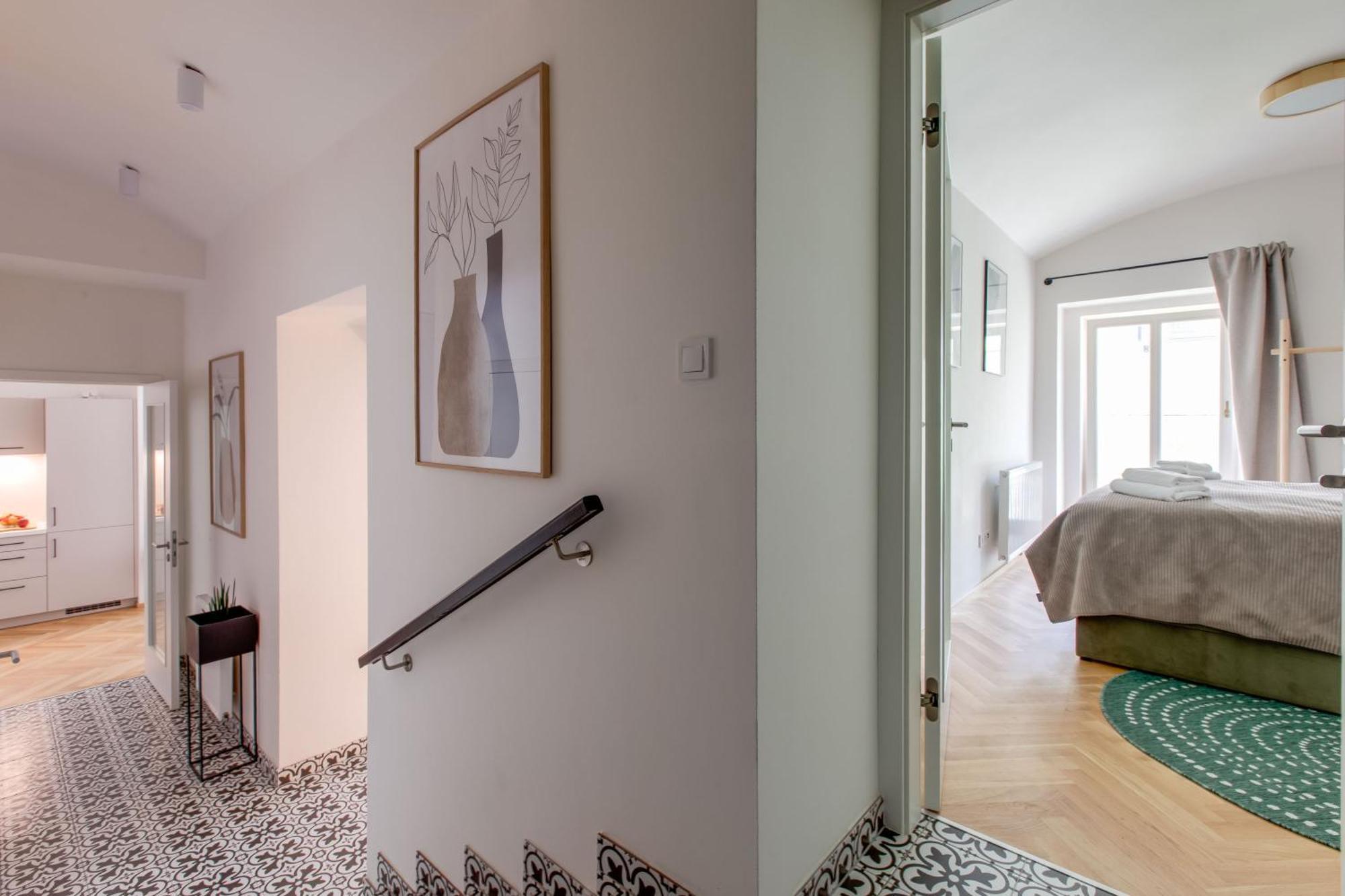 Apartment Visit Oomph Prague