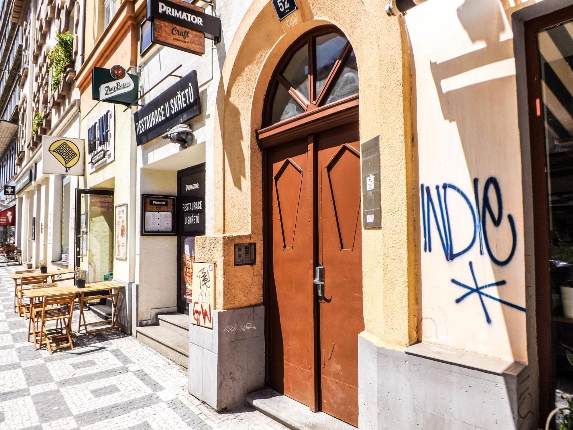 Letni Pokoj Na Prazske Letne H5 Homestay