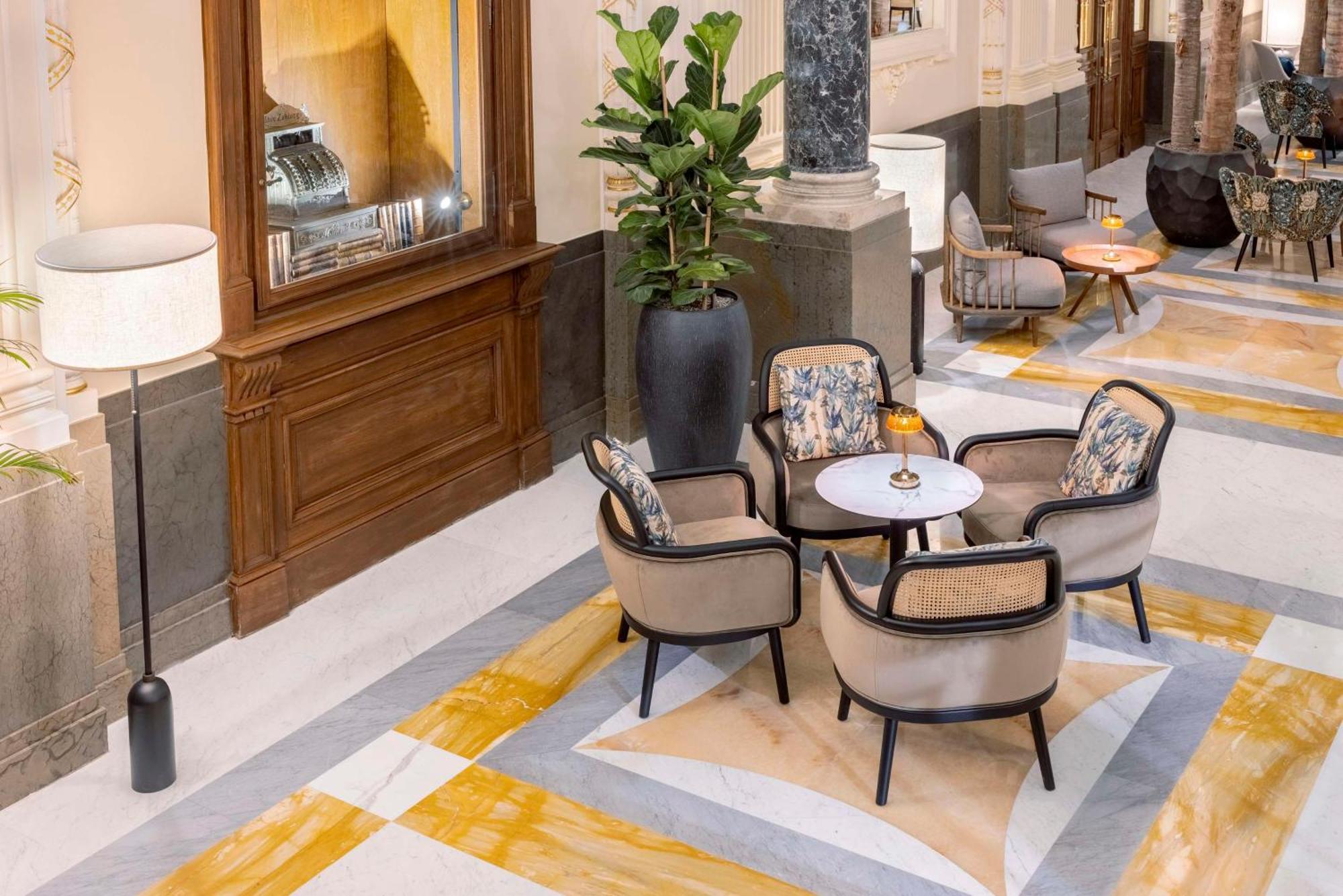 Nh Collection Carlo Iv 5* Prague