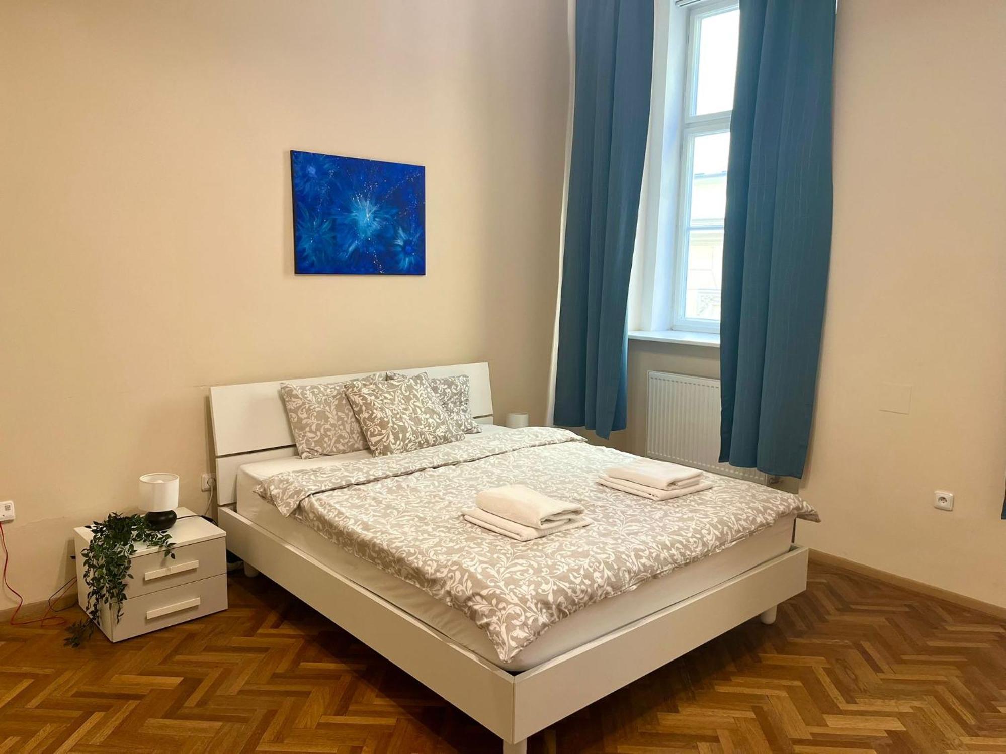 Charles Bridge Apartment Prague
