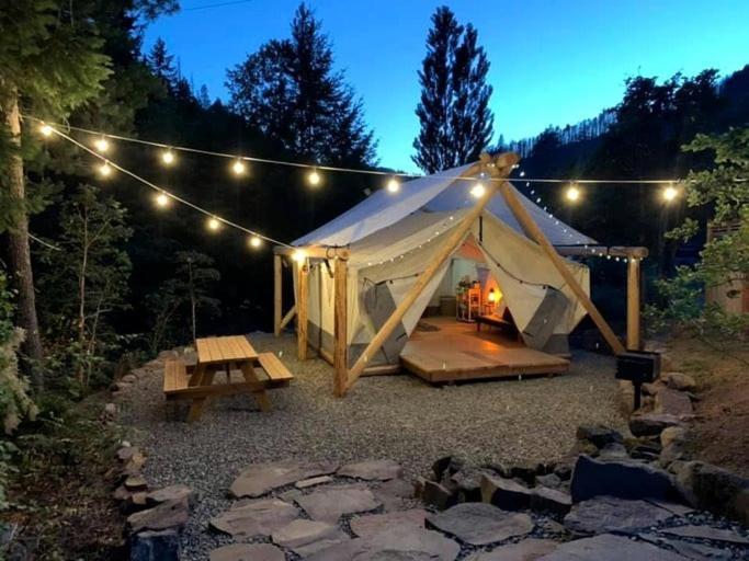 Chaberske Stany Luxury tent Prague