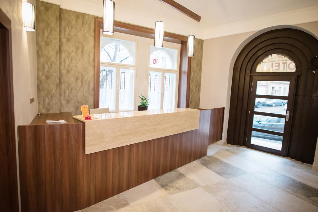 Bell Hotel 3*