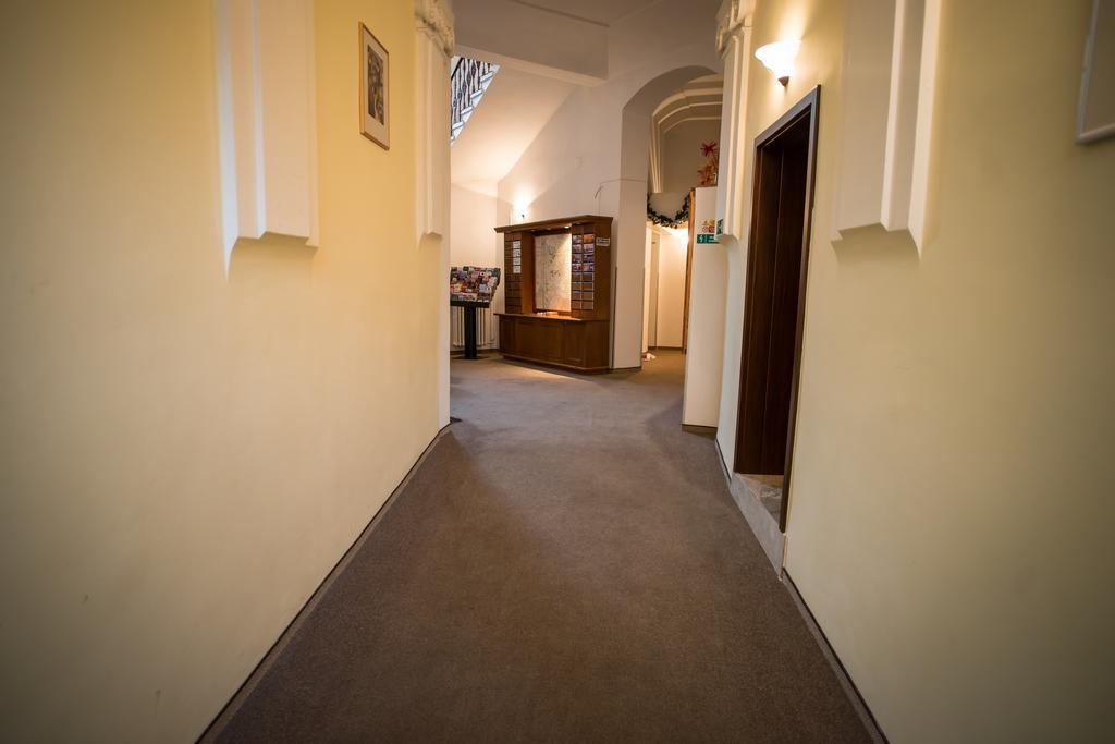 Bell Hotel