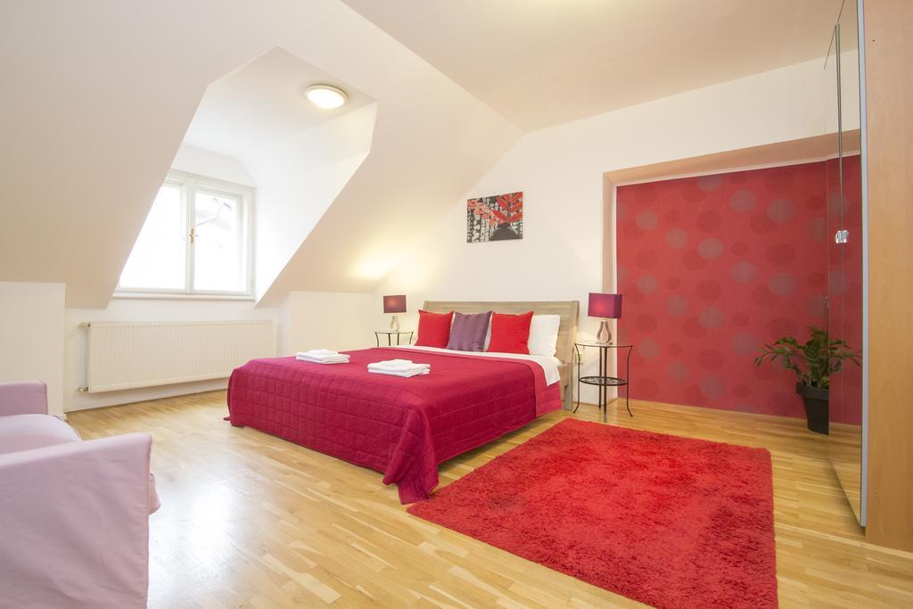 Old Town Terrace Apartment *