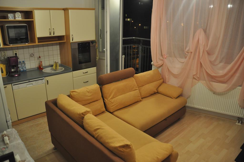 Studio Nove Butovice Apartment *