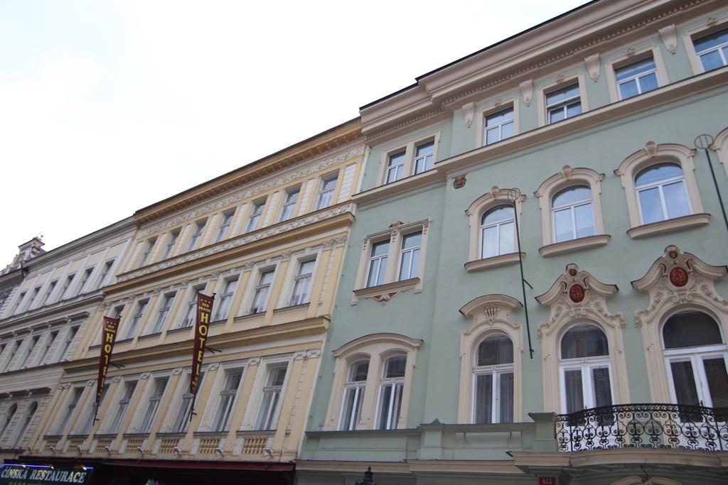 Hotel Old 3*