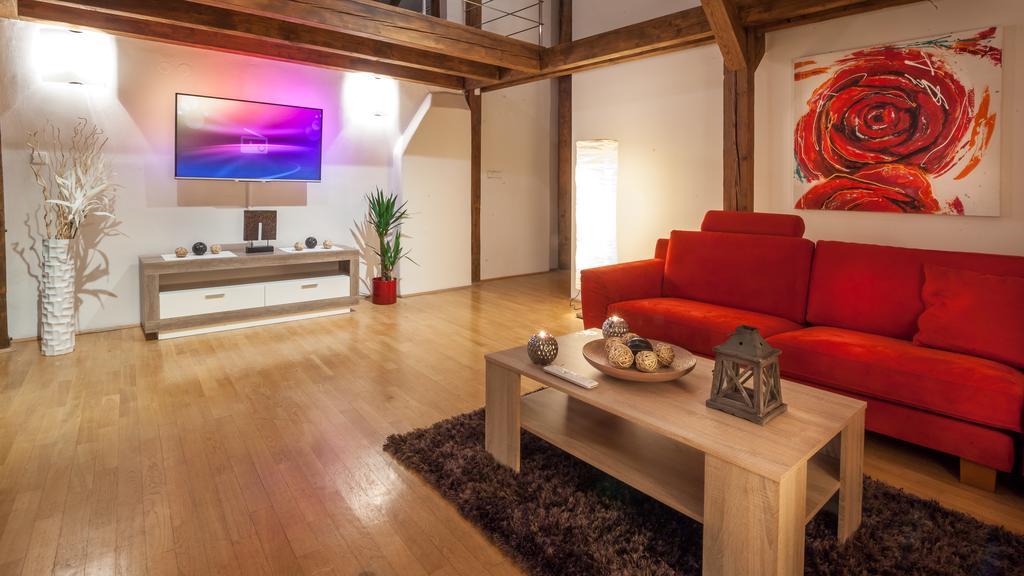 Amazing Charles Bridge Apartment *