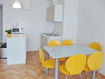 Vocelova Aparthotel
