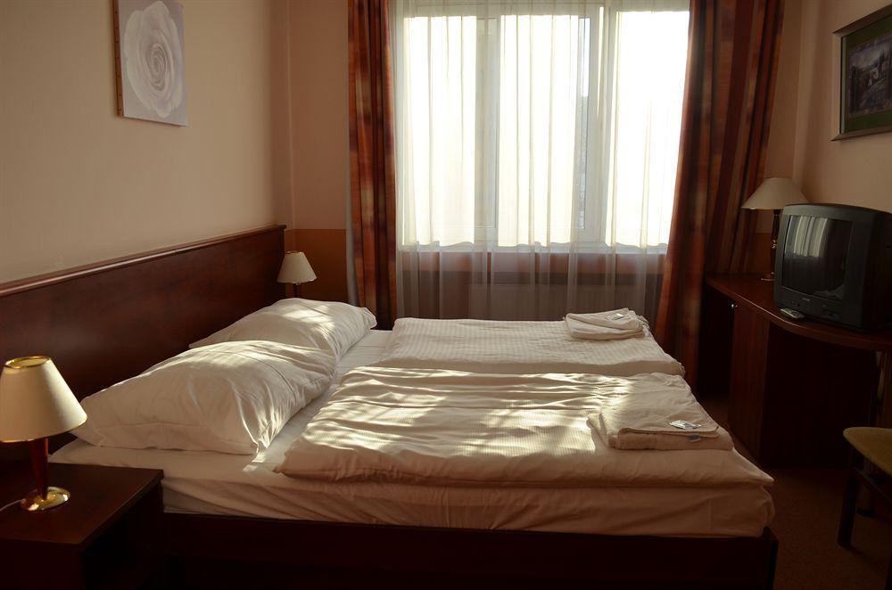 Inturprag Hotel 3*