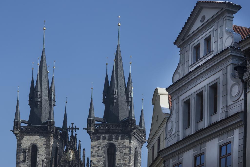 Old Street Apartment Prague