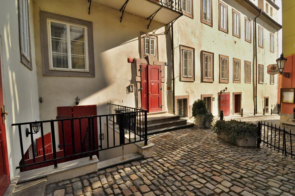 Trziste * Prague