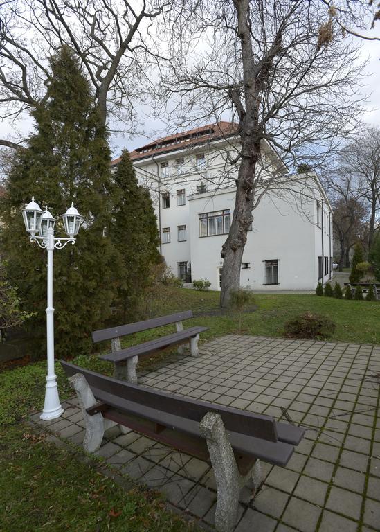 Guest house Jana - Domov Mladeze Prague