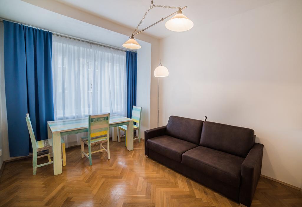 Malovanka Apartment *