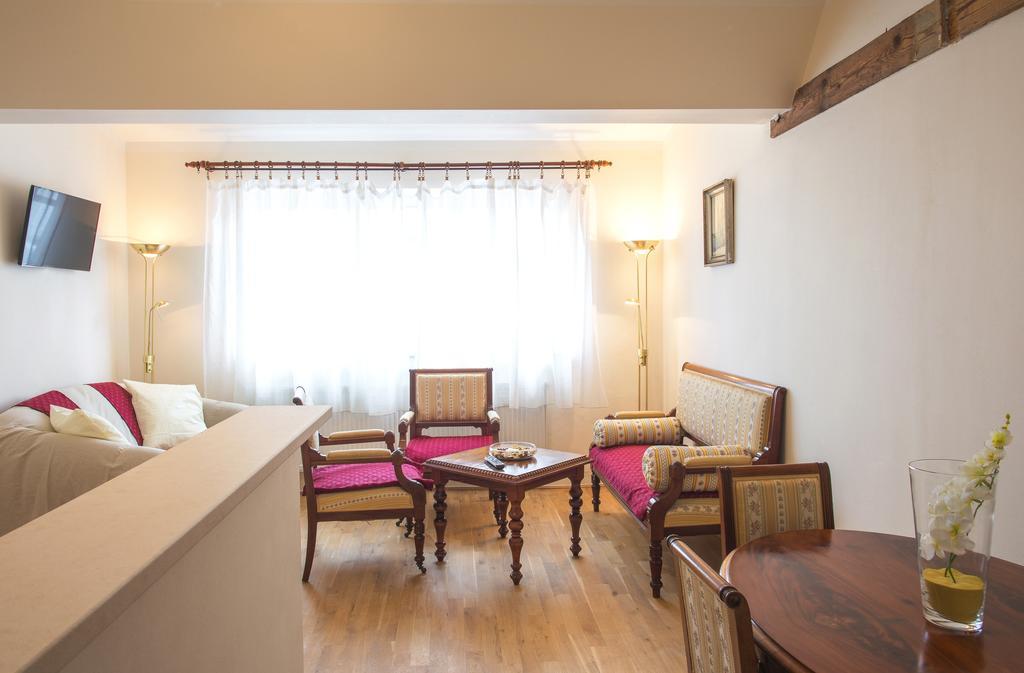New Luxury Apartment *