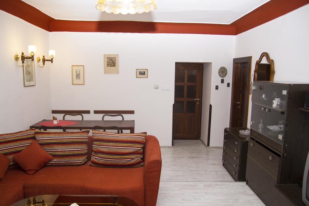 Apartment Apartma Karolina *