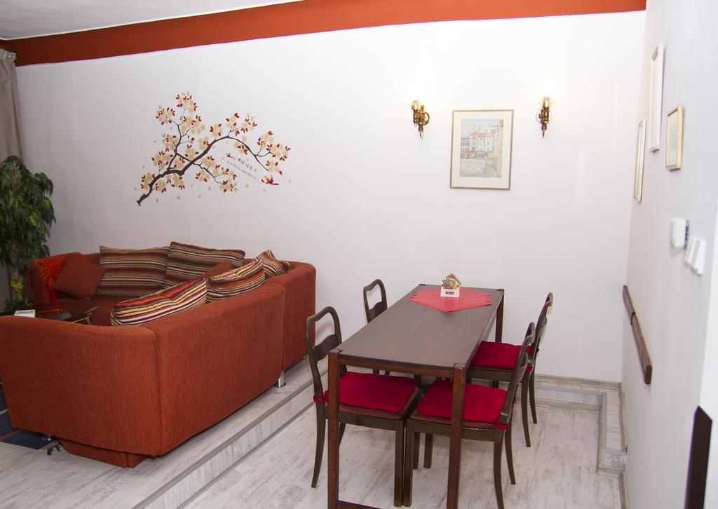 Apartma Karolina Apartment *