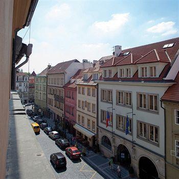 Little Town Budget Hotel 3*