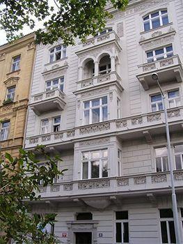 Hotel Na Smetance Aparthouse