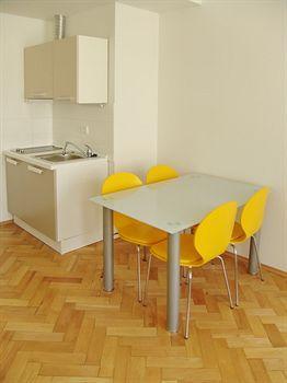 Vocelova Aparthotel