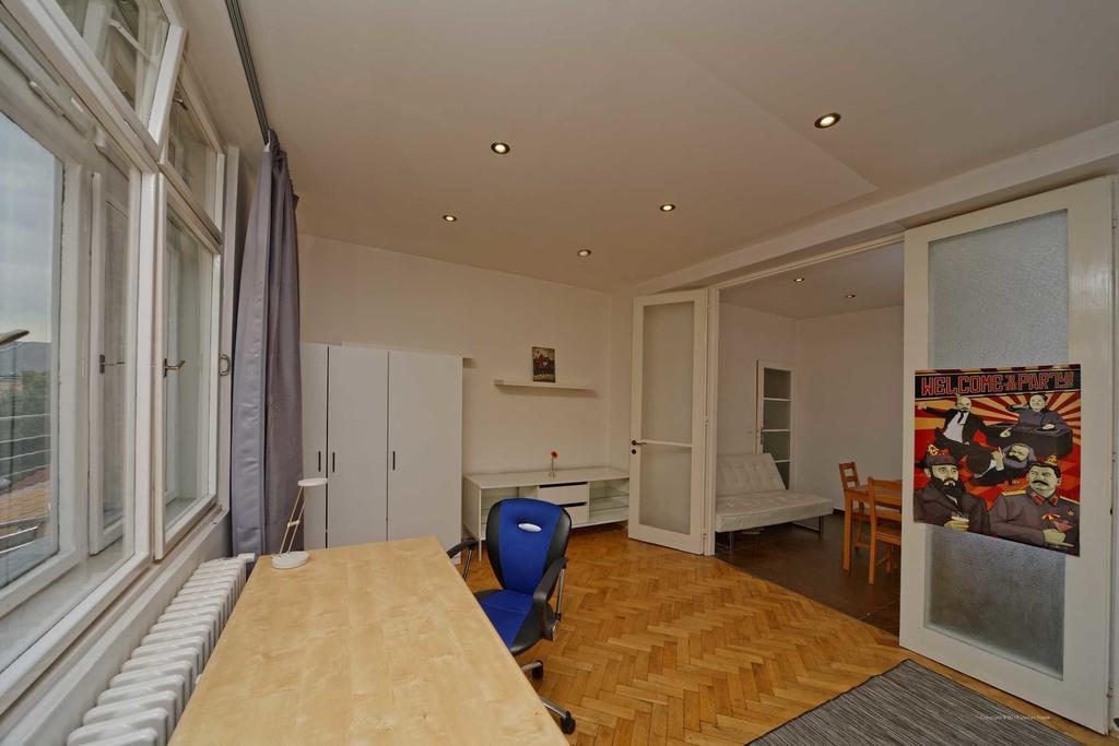 Vorsilska Apartment