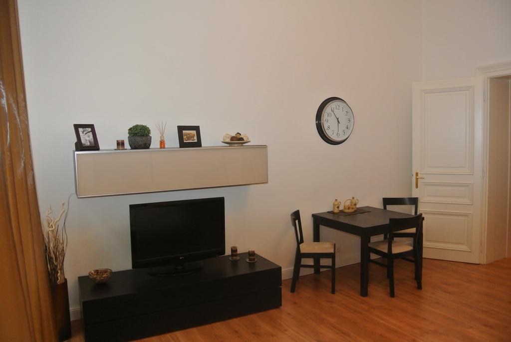 Apartment Domo *