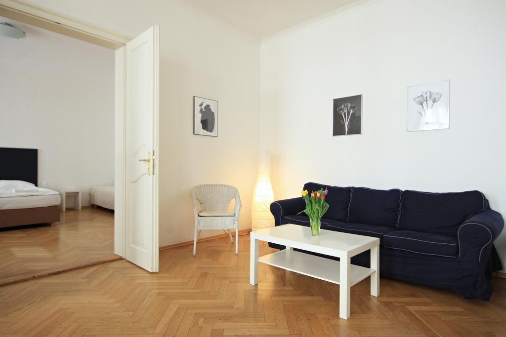 Apartment Quadrio Bedroom Prague