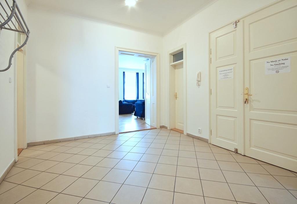 Quadrio Bedroom *