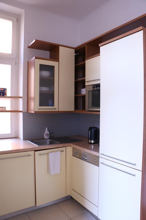 Apartamento Charming Apt W Balcony Old Town *