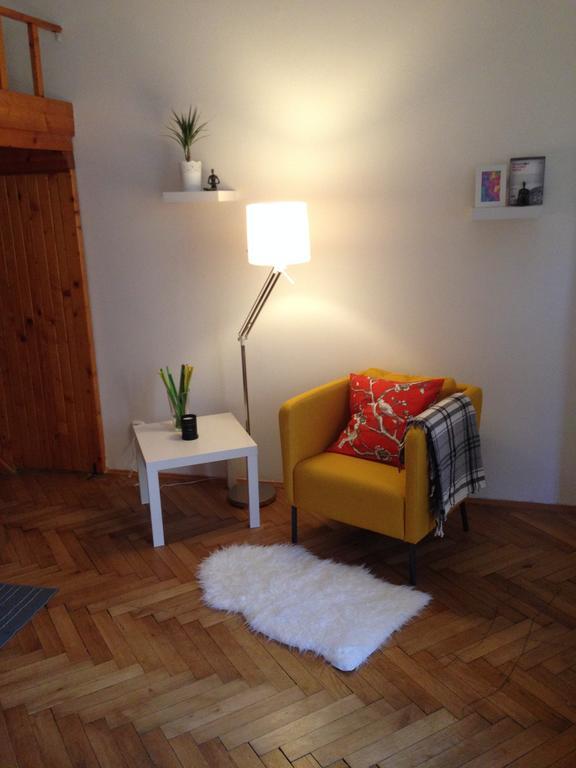 Apartamento Charming Apt W Balcony Old Town Praga