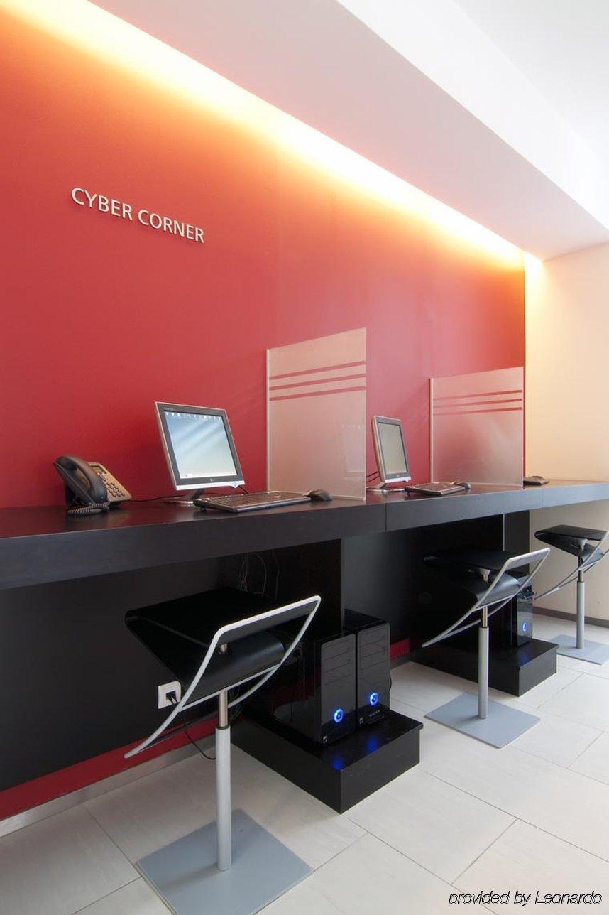 Airport By Ihg Praga