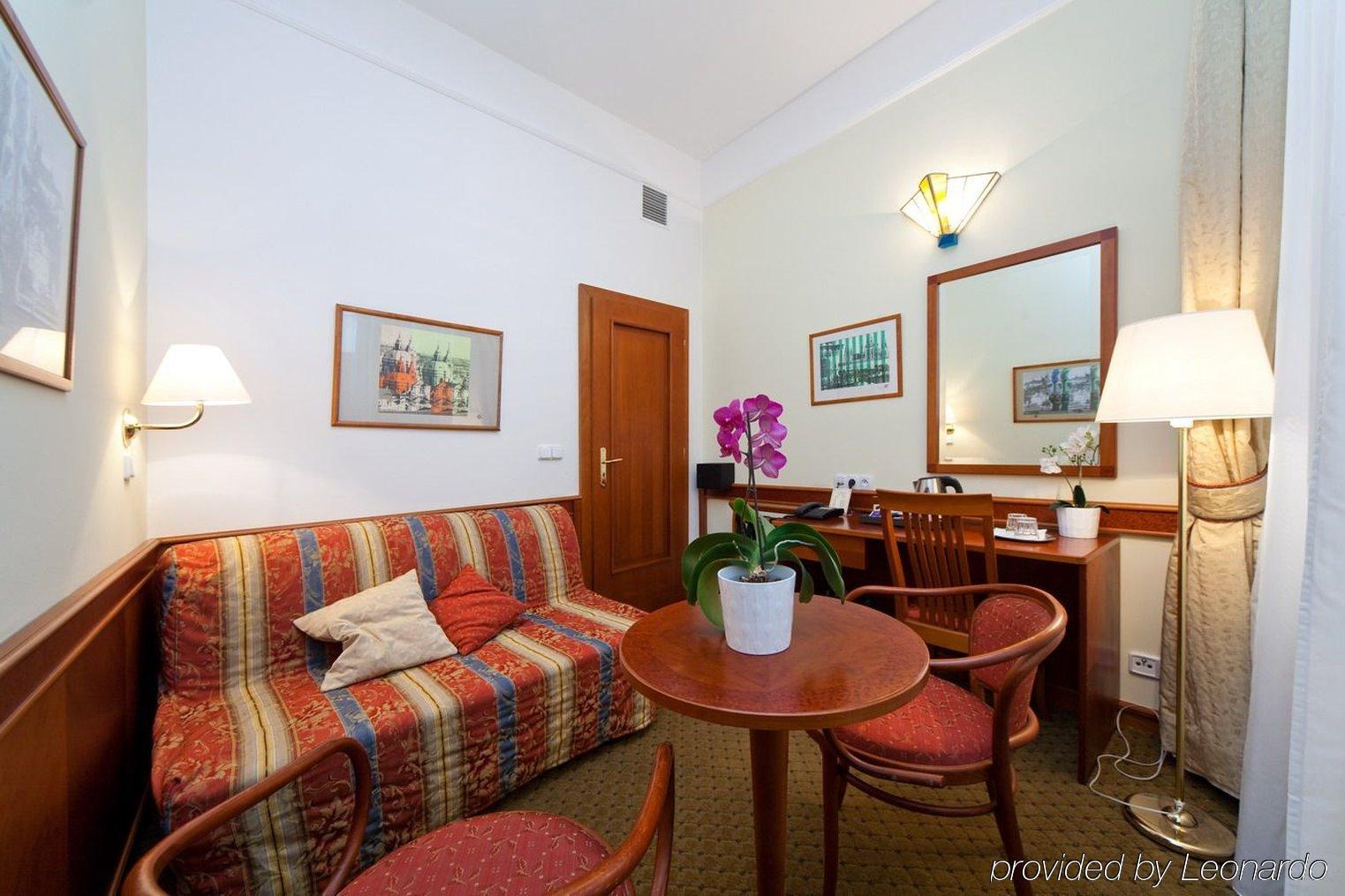 Hotel Boutique 16 4*