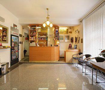 Golden Garni Hotel