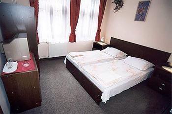 Olga 3* Prague